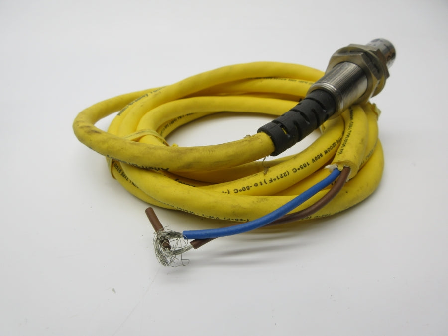 ALLEN BRADLEY 871TM-BH8N18-H2 SER. A 20-250VAC/DC NSNP