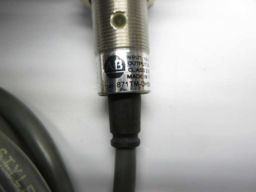ALLEN BRADLEY 871TM-DH5NE18-A2 SER. A 10-30VDC NSNP