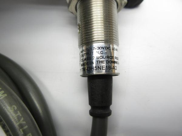 ALLEN BRADLEY 871TM-DH5NE18-A2 SER. A 10-30VDC NSNP
