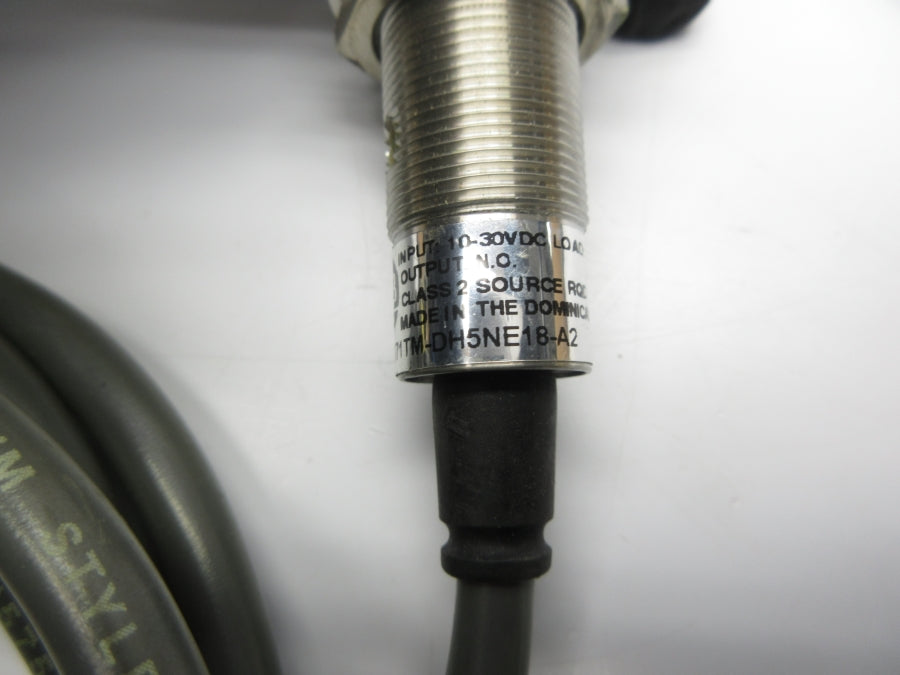 ALLEN BRADLEY 871TM-DH5NE18-A2 SER. A 10-30VDC NSNP