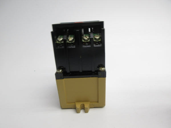 ALLEN BRADLEY 700-P400A1 SER. B 110/115-120V (BK/YL) NSMP