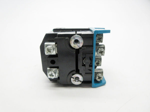 ALLEN BRADLEY 800T-16HX2KB6TX SER. U 120VAC (AS PICTURED) (WH) NSMP