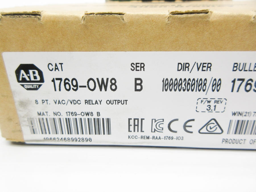 ALLEN BRADLEY 1769-OW8 SER. B F/W 3.1 24VDC 0.1A NSMP