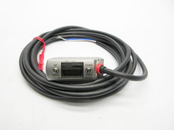 KEYENCE LR-ZB100P 10-30VDC NSMP