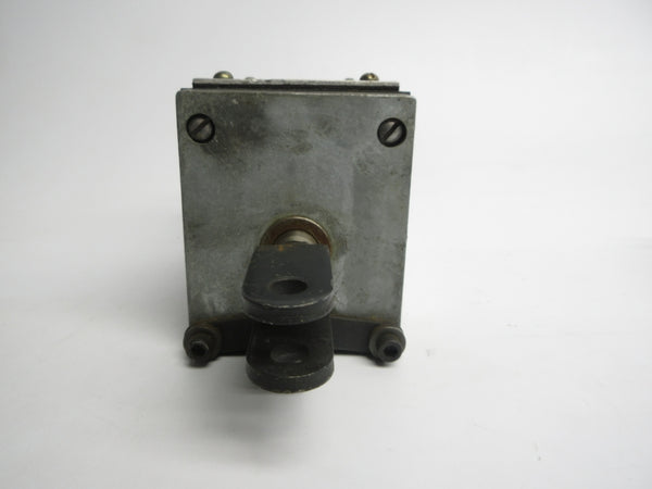 VICKERS DG17S4012C50 290408 UNMP