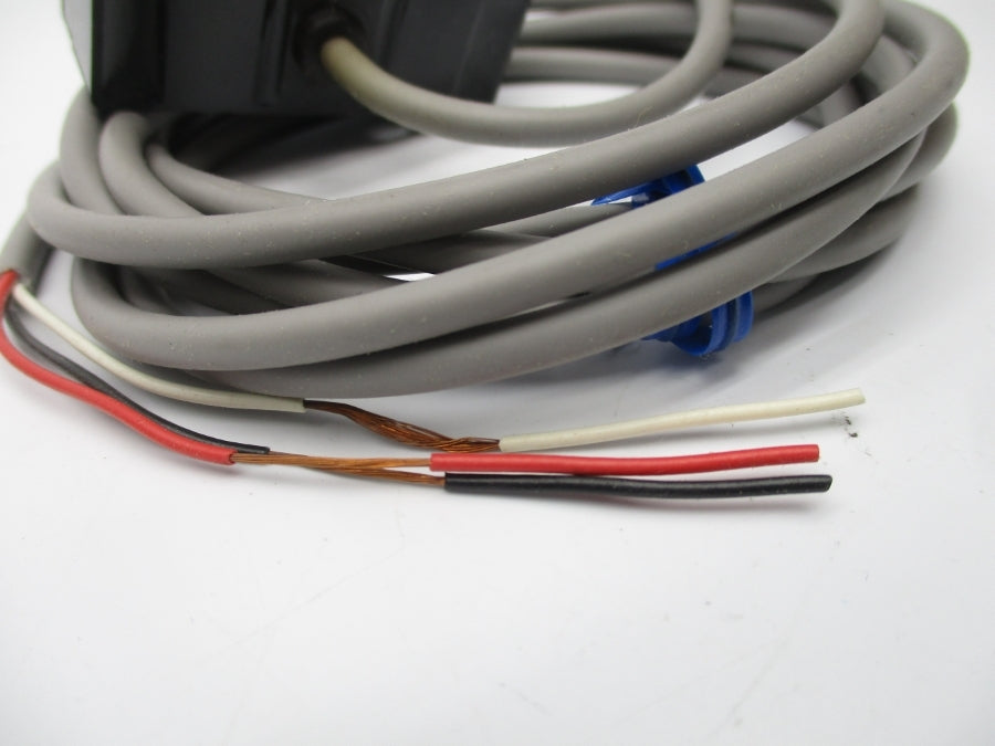OMRON TL-M5ME1 10-30VDC NSMP