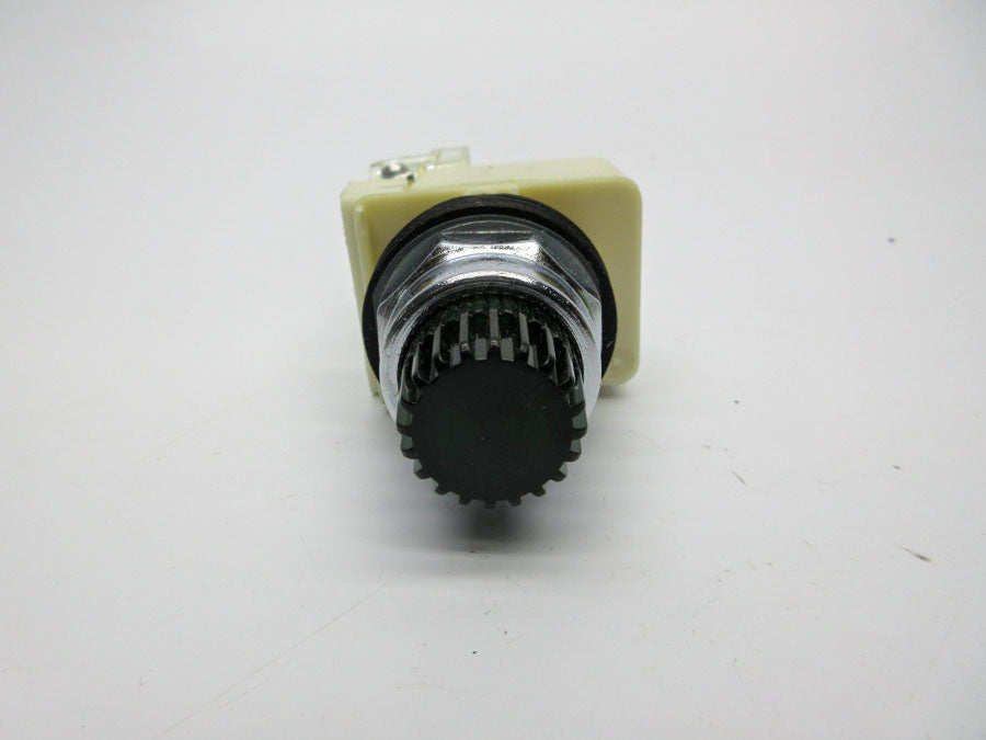 SCHNEIDER ELECTRIC 9001KM38LG SER. J 120VAC/DC (AS PICTURED) NSNP