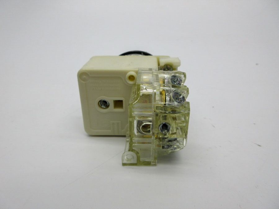 SCHNEIDER ELECTRIC 9001KM38LG SER. J 120VAC/DC (AS PICTURED) NSNP