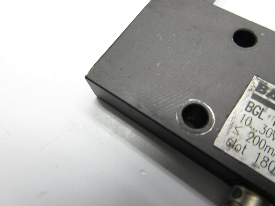 BALLUFF BGL180A-002-S49 10-30VDC UNMP