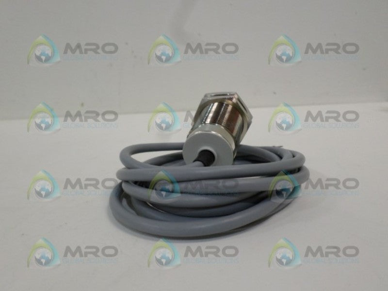 BAUMER IWRM30U9501 PROXIMITY SENSOR NSNP