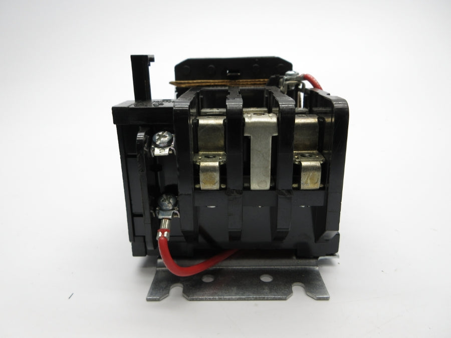 ABB CR306C002 110/115-120V 27A NSNP