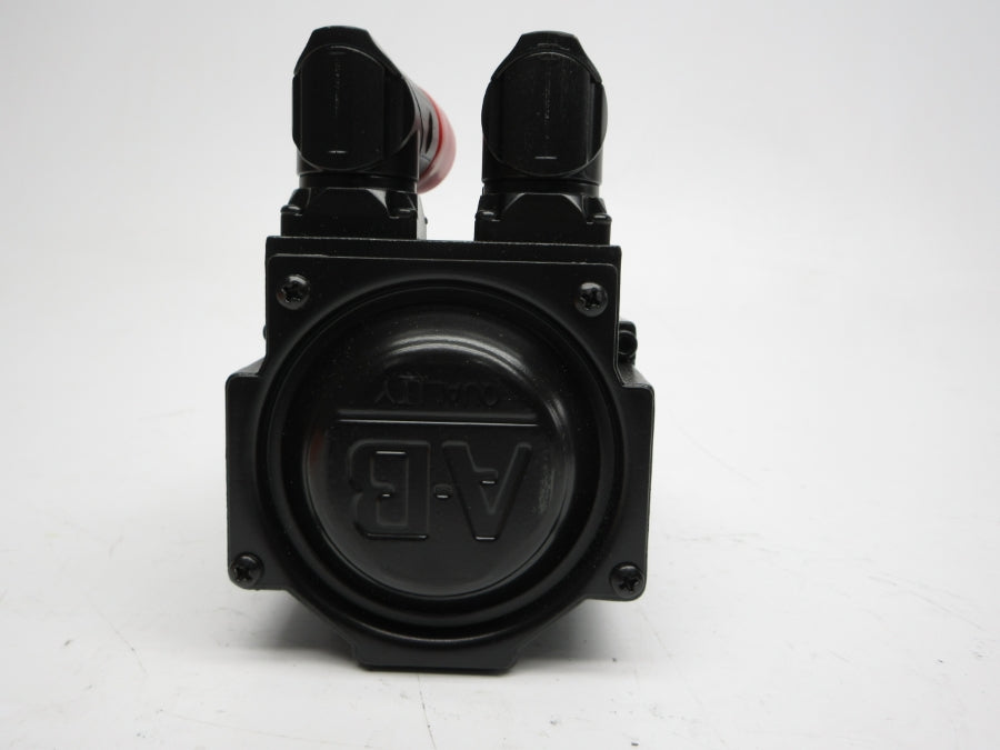 INDUSTRIAL SPARE PART MPL-A330P-HK72AA SER. A 230V 12.0A NSNP