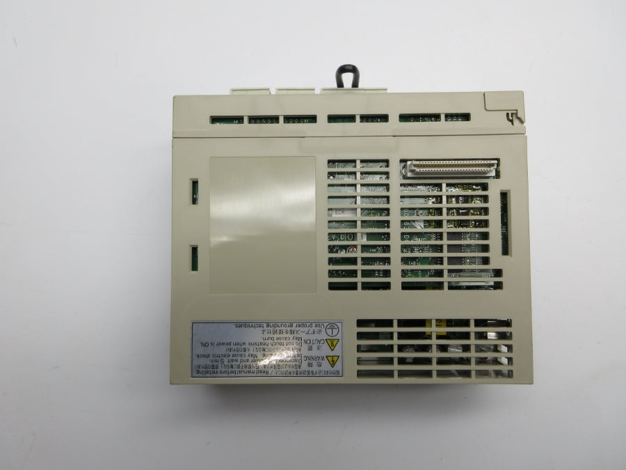 YASKAWA ELECTRIC SGDH-01AE 200-230V 2.0A NSNP