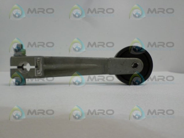 GENERAL ELECTRIC IC9445Y114 LIMIT SWITCH LEVER ARM ROLLER  UNMP