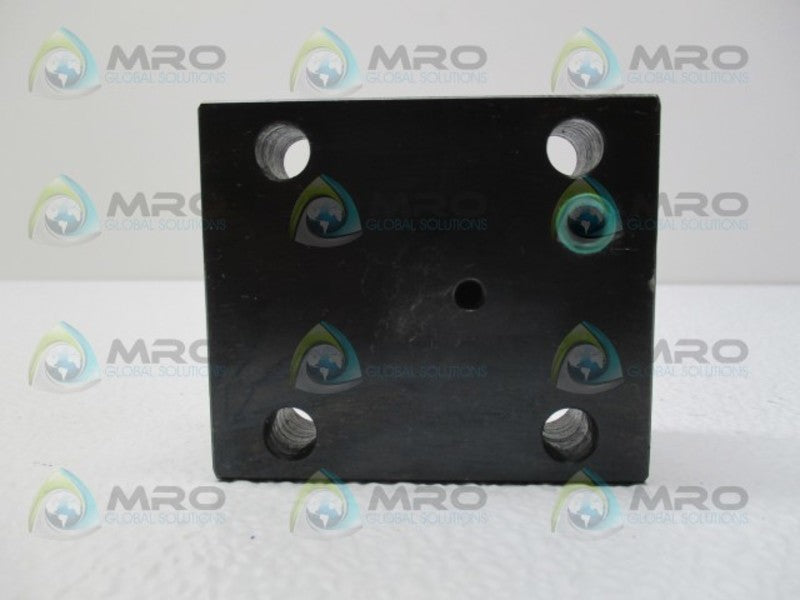 MOOG 637990 XCB11044-000-21 M-CDE15C1CS1D MANIFOLD VALVE NSNP