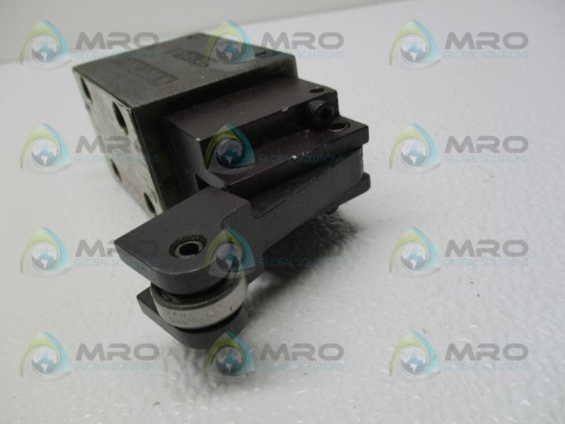 MOOG 706301 XEB15116-001-21 WRA42P06C21PA0/P15 VALVE UNMP