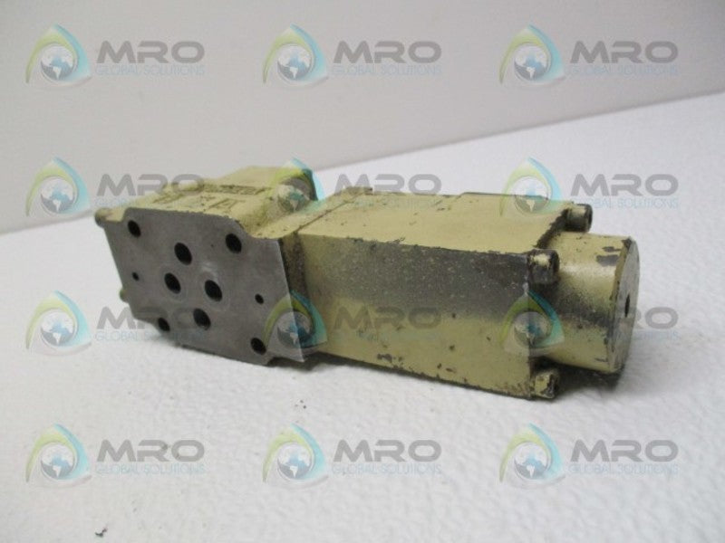 HUSKY 634917 WE42P06/B11A0BN/X9 HYDRAULIC VALVE UNMP