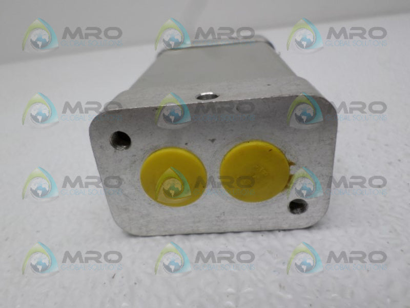PHD C0D1F1X1-1/2-E4 PNEUMATIC CYLINDER NSNP