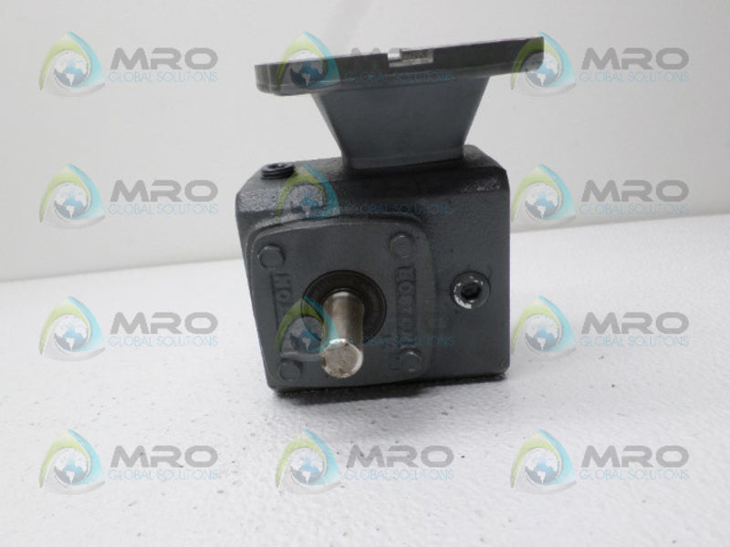 BOSTON GEAR F710-30-B4-J GEAR SPEED REDUCER 0.2 HP 30:1 NSNP
