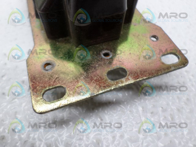 GENERAL ELECTRIC AL-CU RECEPTACLE UNMP