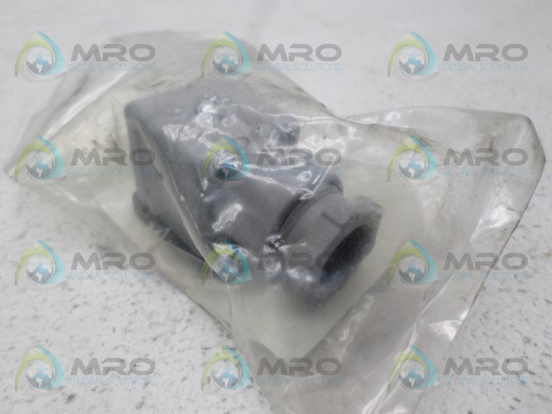 GRAINGER 692915 4UB24 PLUG NSMP