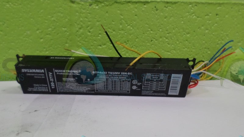 SYLVANIA QTP4X32-T8-UNV-ISN-SC BASSAST UNMP