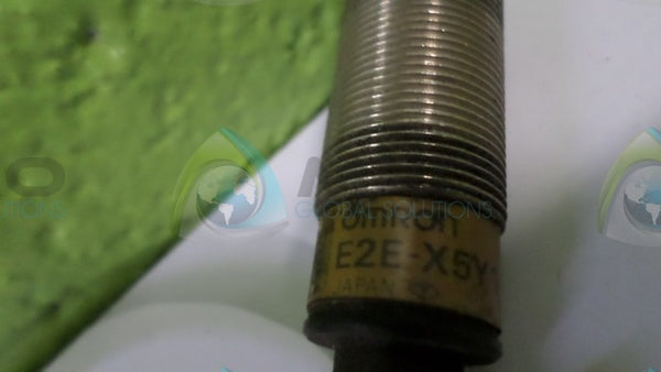 OMRON E2E-X5Y1-US UNMP