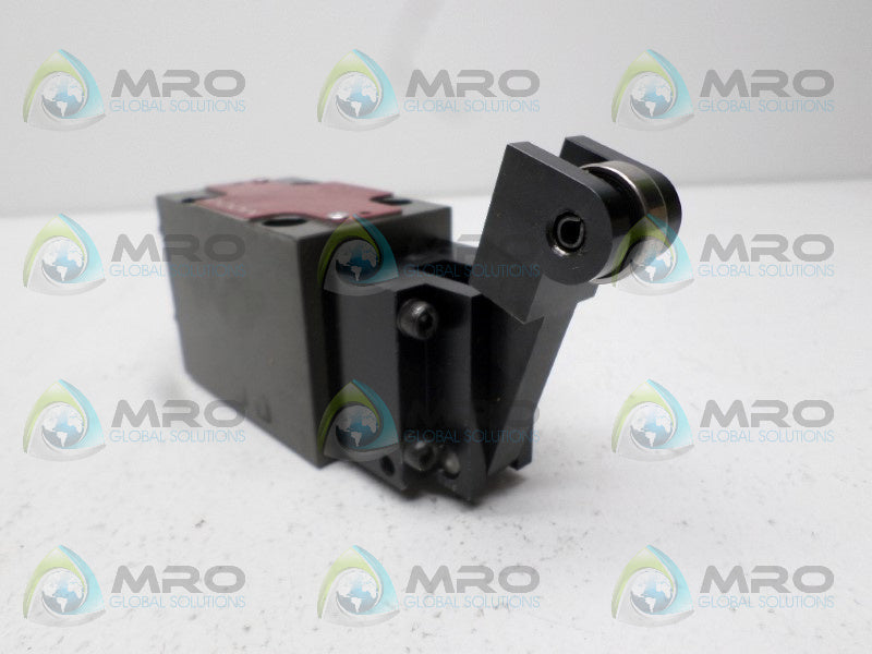 MOOG XEB15116-001-21-A WRA42P06C21PA0/P15 SOLENOID VALVE NSNP