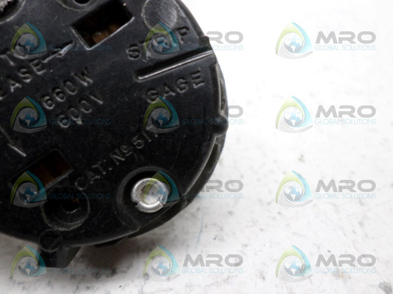LEVITON 517 LAMPHOLDER NSNP