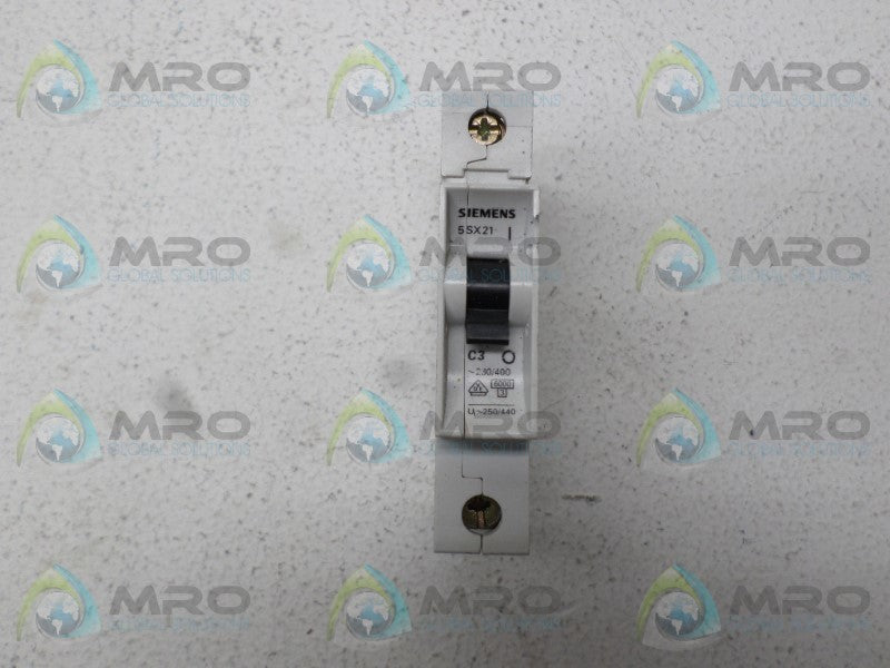 SIEMENS 5SX2103-7 CIRCUIT BREAKER 3A UNMP