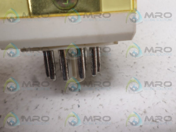 IDEC RR2KP-U RELAY 24VAC UNMP
