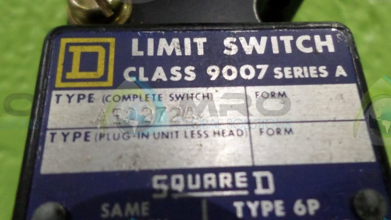 SQUARE D AE02724 LIMIT SWITCH UNMP