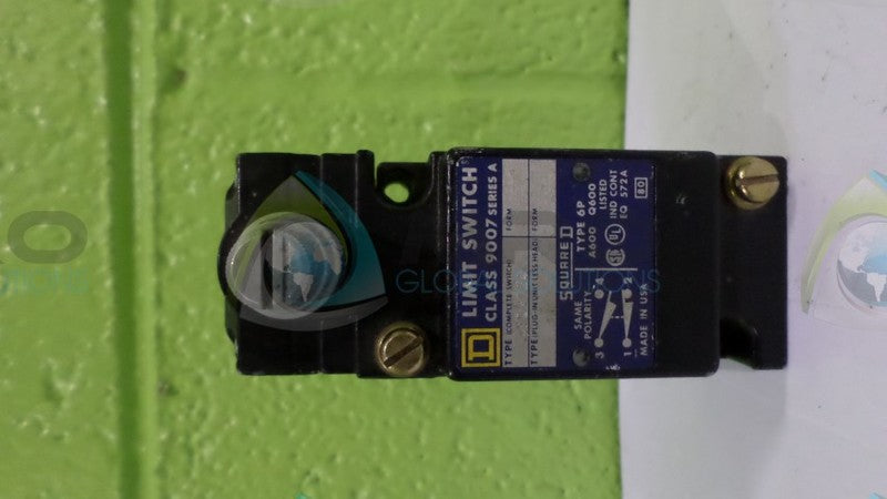 SQUARE D AE02724 LIMIT SWITCH UNMP