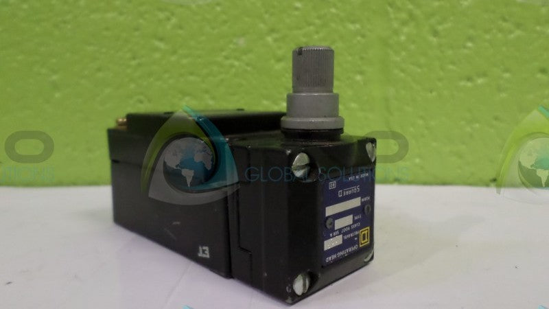 SQUARE D AE02724 LIMIT SWITCH UNMP