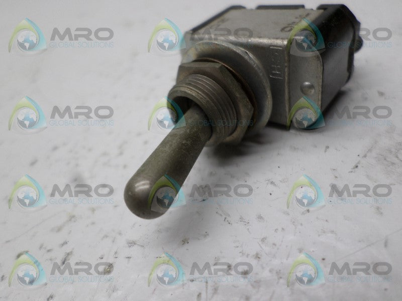 CUTLER HAMMER MS35058-30 8811K17 SWITCH UNMP
