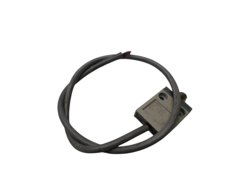 OMRON D4C-1902 LIMIT SWITCH UNMP