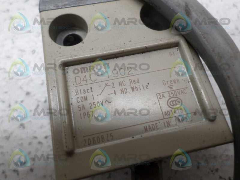 OMRON D4C-1902 LIMIT SWITCH UNMP