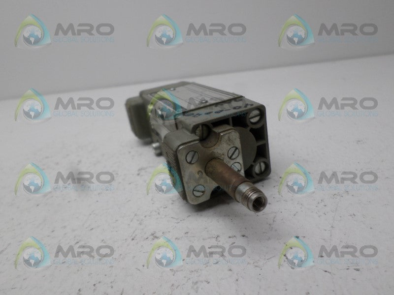 BOSCH 0820024604 SOLENOID VALVE (AS PICTURED) UNMP