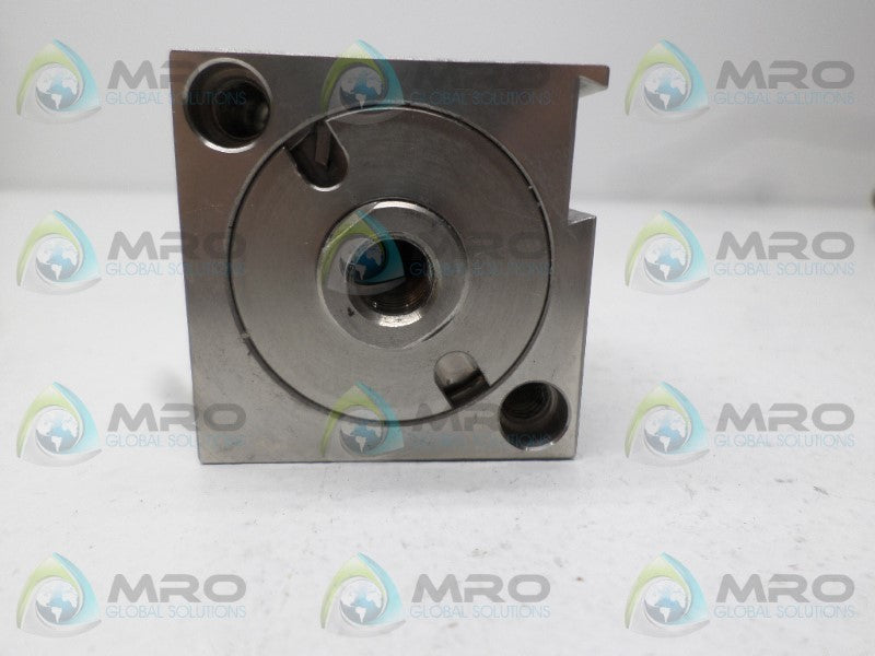 COMPACT QM96-3760-E PNEUMATIC MANIFOLD UNMP