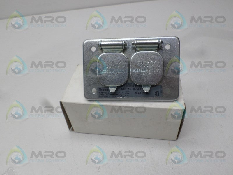 RUSSELLSTOLL 8733 DUPLEX RECEPTACLE  NSMP