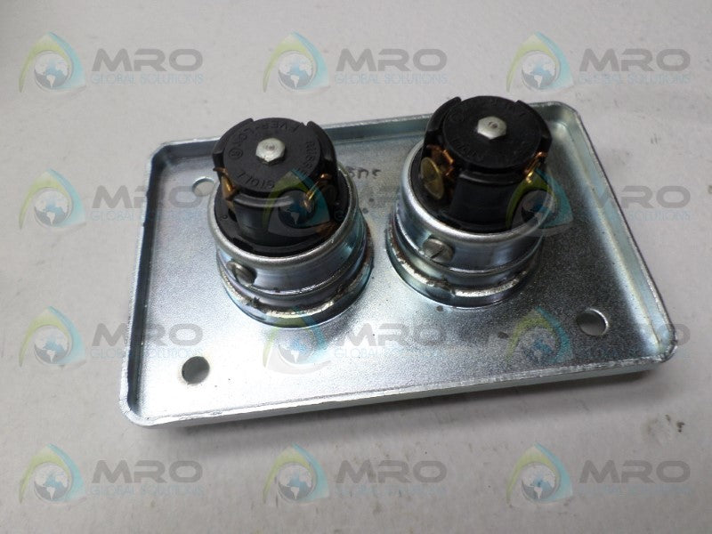 RUSSELLSTOLL 8733 DUPLEX RECEPTACLE  NSMP