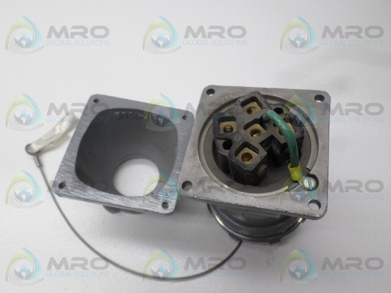 RUSSELLSTOLL DS6516FP RECEPTACLE  NSNP