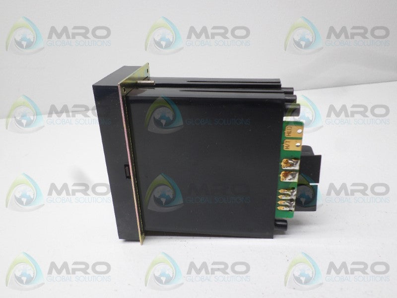PROCESS CONTROL SYSTEMS MET1324 PANEL METER  NSNP