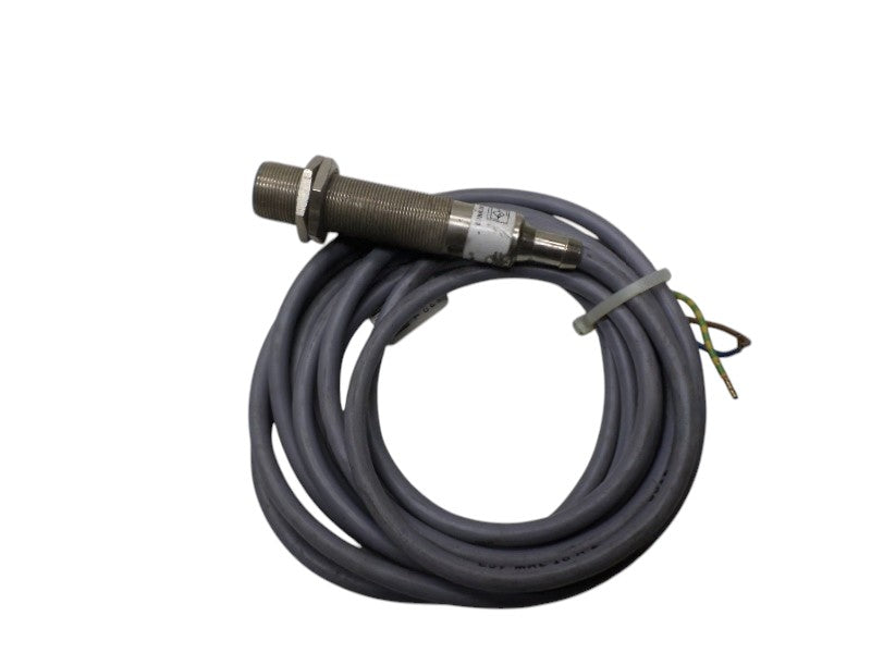 CUTLER HAMMER E57MAL18A2 PROXIMITY SENSOR  NSNP