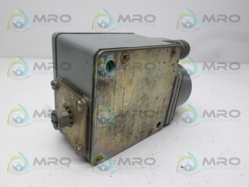 INDUSTRIAL SPARE PART 836T-T260J SER. B PRESSURE CONTROL  UNMP