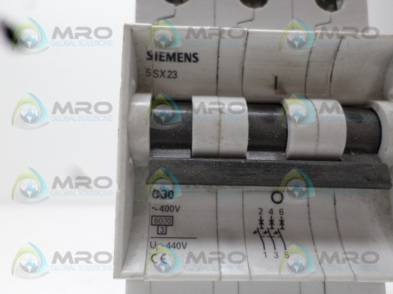 SIEMENS 5SX2330-7 CIRCUIT BREAKER 30A  UNMP
