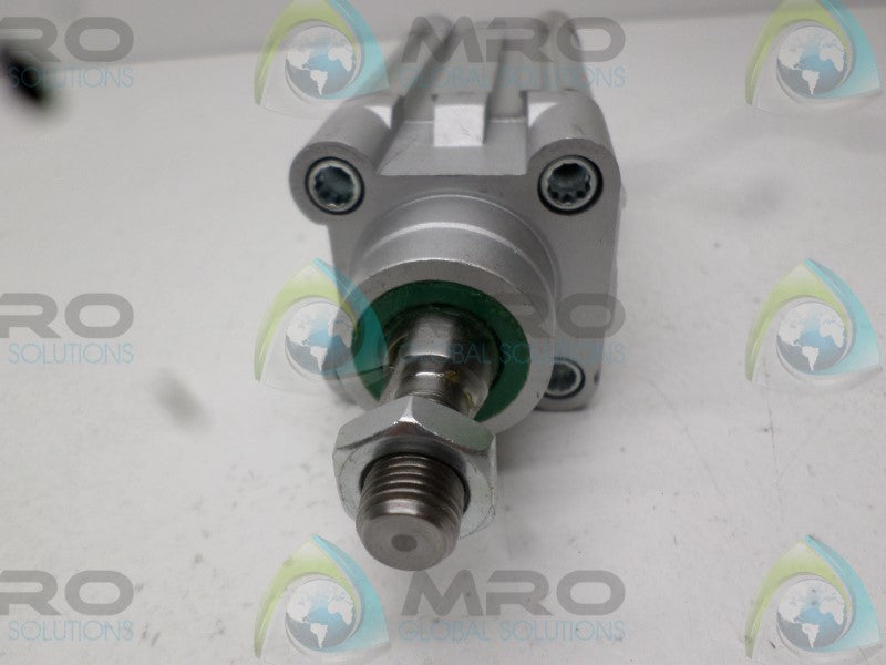 FESTO DNC-40-30-P-A PNEUMATIC CYLINDER  NSNP