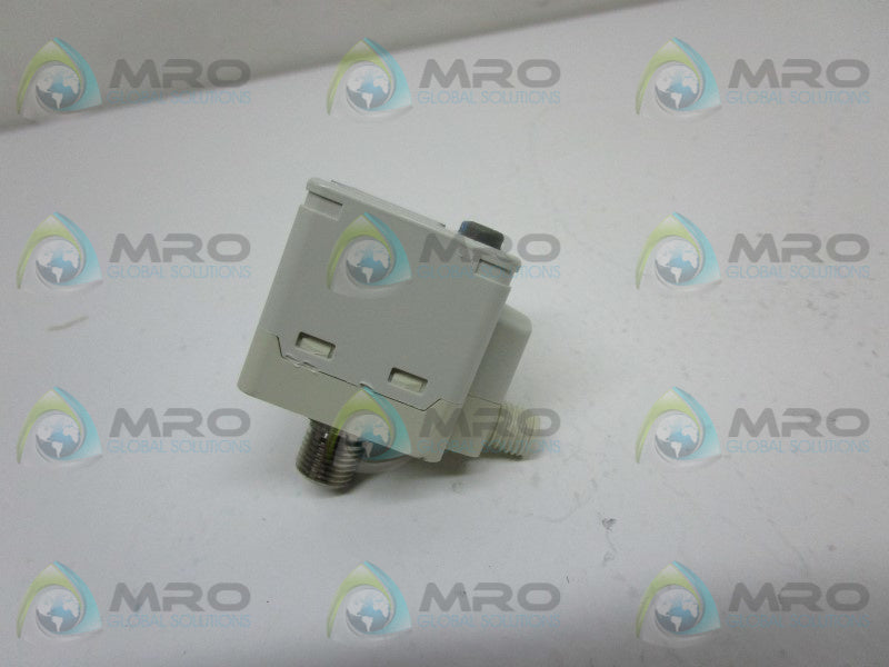 SMC ZSE40A-N01-P-ML DIGITAL PRESSURE SWITCH  NSNP