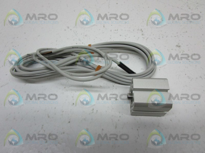 SMC CDQSB12-5D-F9NLS COMPACT CYLINDER  NSMP