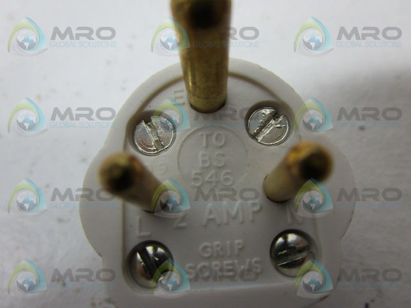 MK BS546 PLUG SOCKET 2A  NSNP